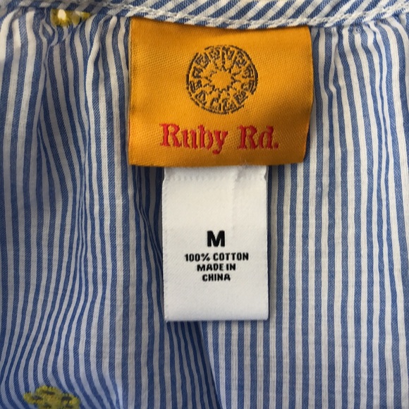 Ruby Rd top with embroidery edge - Picture 3 of 6